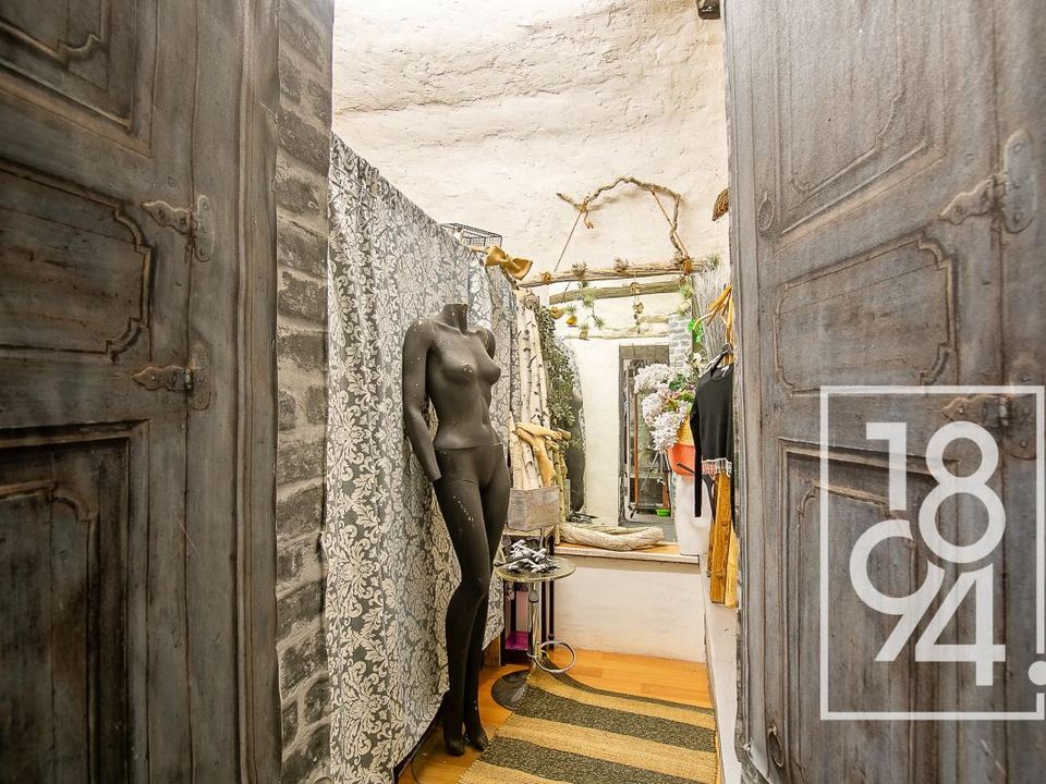 Propiedad comercial en Barcelonnette, Alpes-de-Haute-Provence - foto 1
