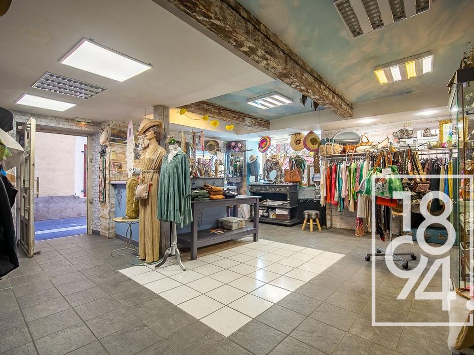 Propiedad comercial en Barcelonnette, Alpes-de-Haute-Provence - foto 2