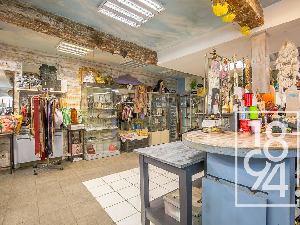 Propiedad comercial en Barcelonnette, Alpes-de-Haute-Provence - foto 5