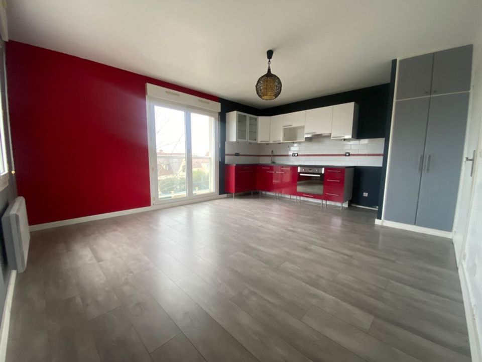 Lejlighed i Margny-les-Compiegne, Oise - foto 2