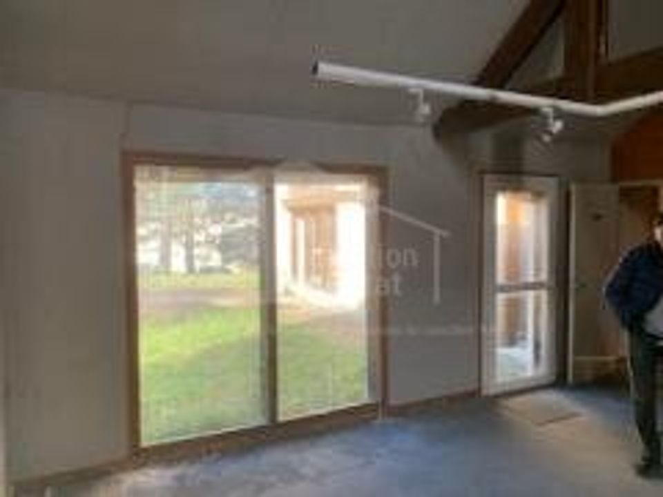 L'establiment comercial a Malemort-sur-Corrèze, Correze - foto 2