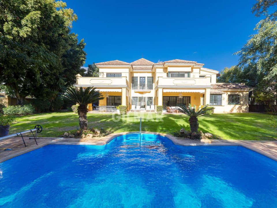 Villa i Estepona, Malaga - foto 1