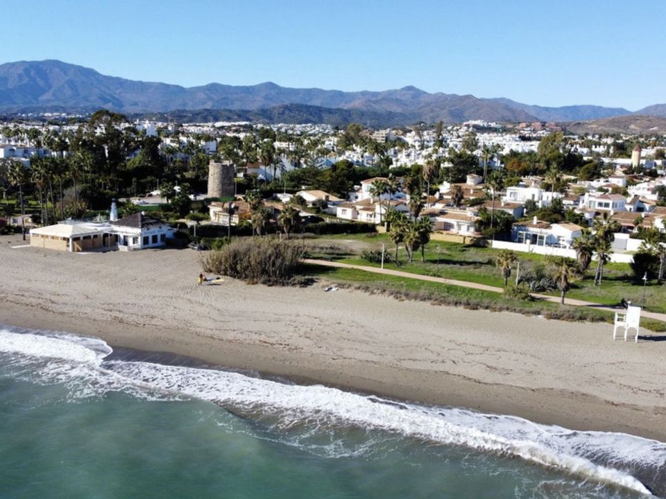 Villa i Estepona, Malaga - foto 1