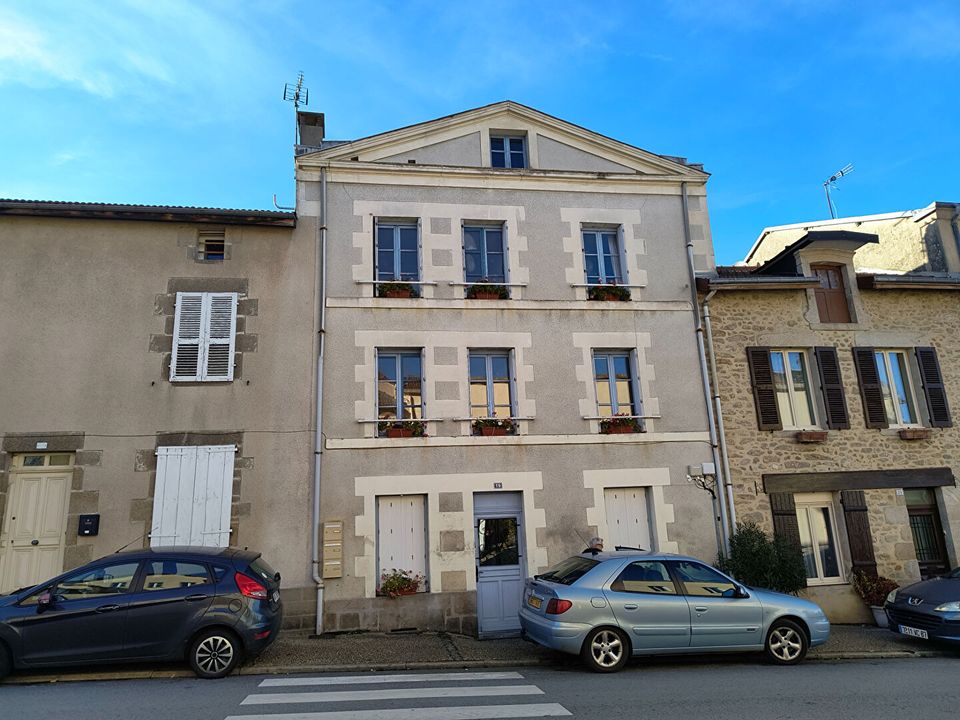 Villa i Bessines-sur-Gartempe, Haute-Vienne - bilde 1