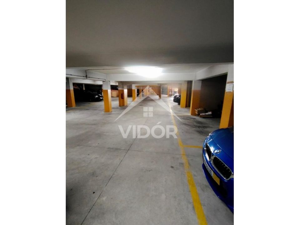 Garage i Paredes, Porto - foto 2