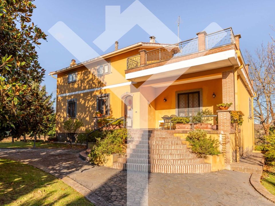 Villa i Ronciglione, Viterbo - foto 1