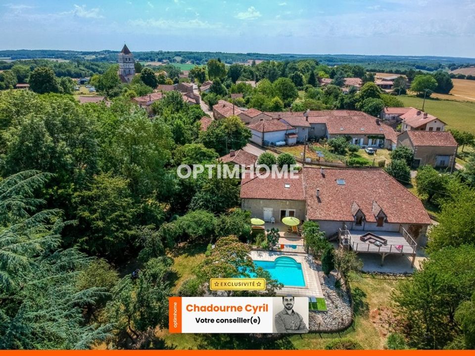 Villa i Javerlhac-Et-La-Chapelle-Saint-Robert, Dordogne - foto 1