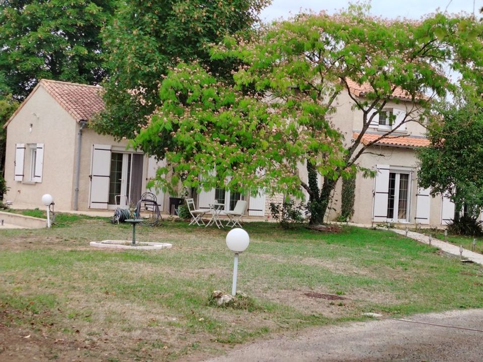 Villa i Neuville-de-Poitou, Vienne - foto 2