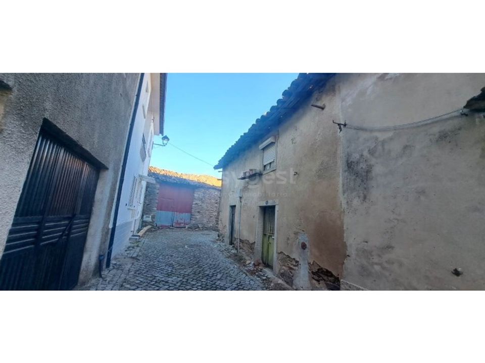 Garage i Mogadouro, Braganca - foto 3