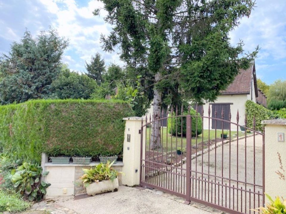 Villa i Villeneuve-lArchevêque, Yonne - foto 1