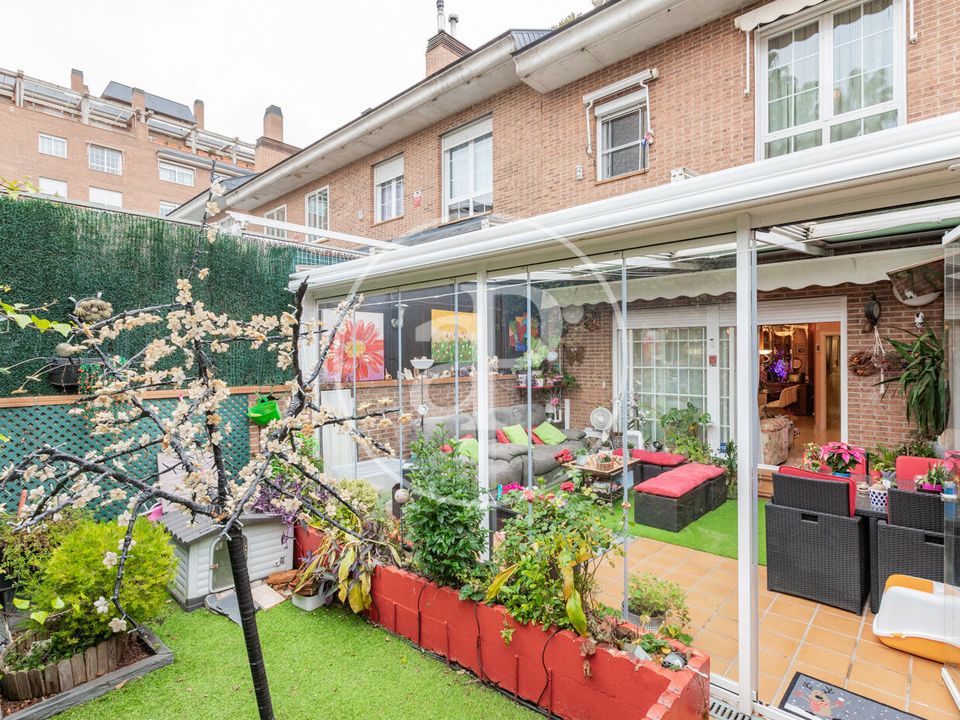 Villa i San Sebastian De Los Reyes, Madrid - foto 1
