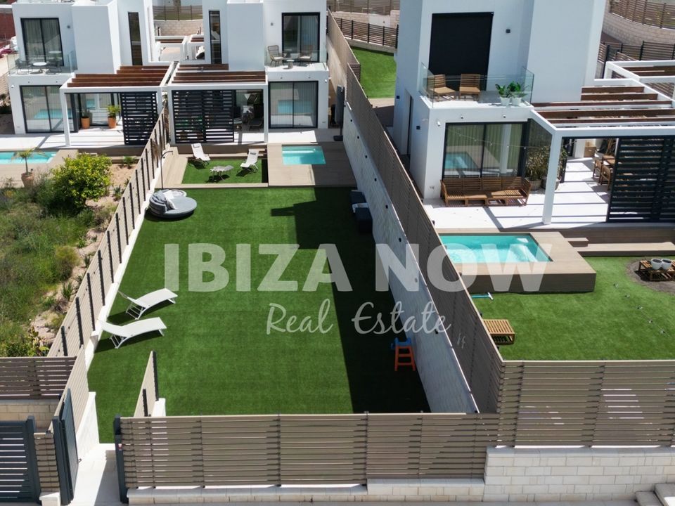 Villa i Cala Tarida, Ibiza - foto 4