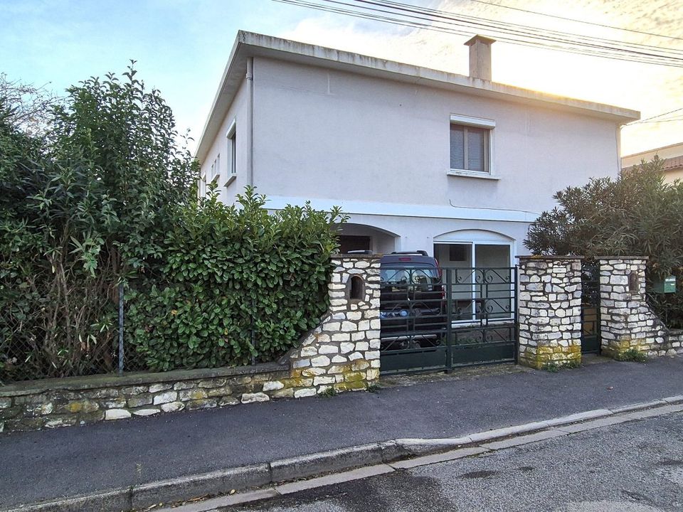 Villa in Arles, Bouches-du-Rhone - foto 5