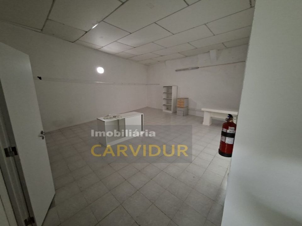 Erhvervsejendom i Baixa da Banheira, Setubal - foto 3