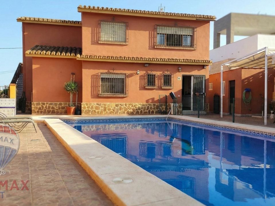 Villa i Rincon De La Victoria, Malaga - foto 2