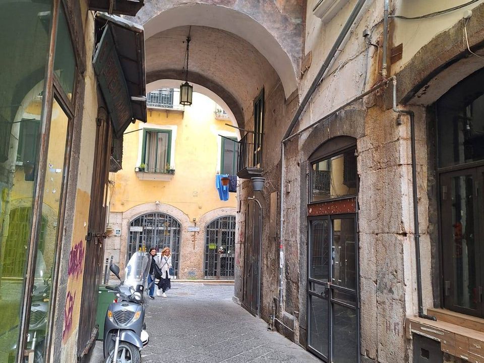 L'establiment comercial a Salerno, Salerno - foto 1