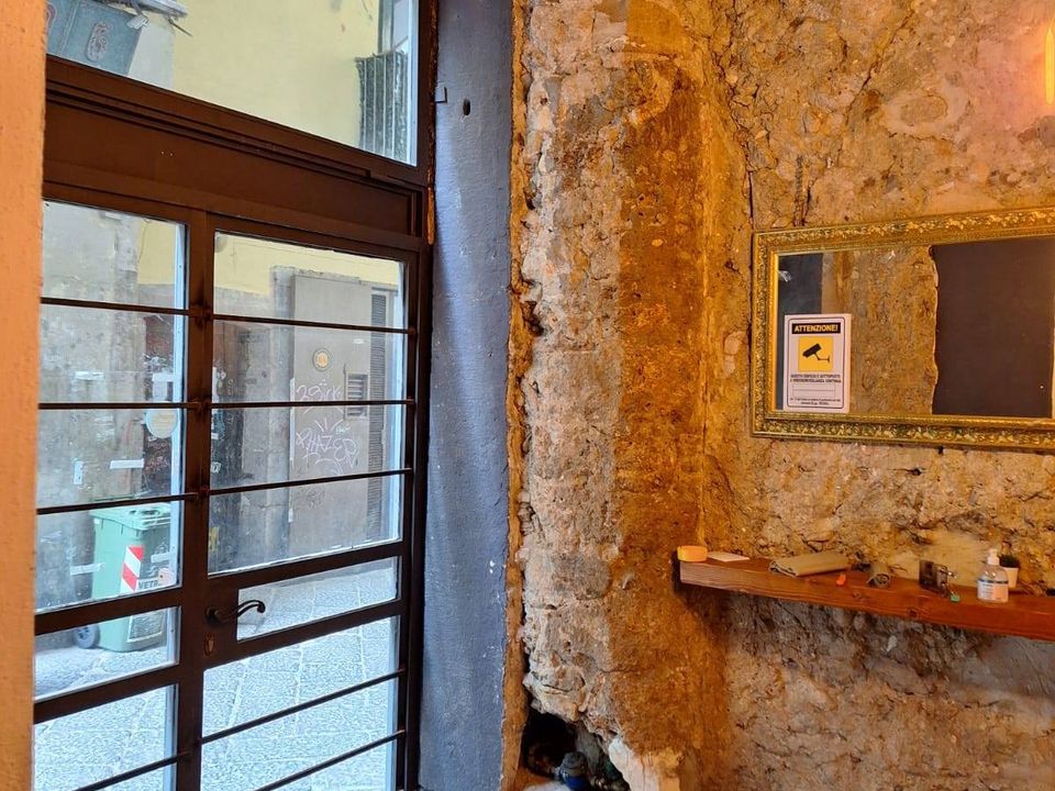 L'establiment comercial a Salerno, Salerno - foto 4