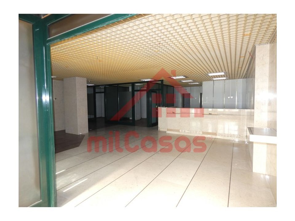 Erhvervsejendom i A dos Cunhados e Maceira, Lisbon - foto 4