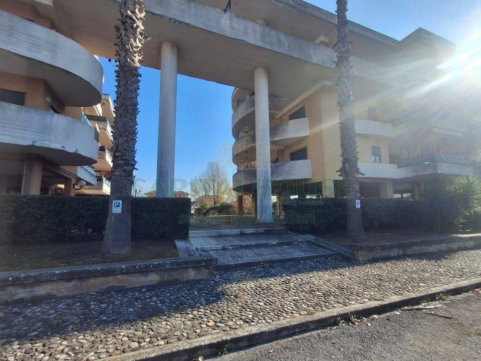 Parkeringsplads i Mercato San Severino, Salerno - foto 2