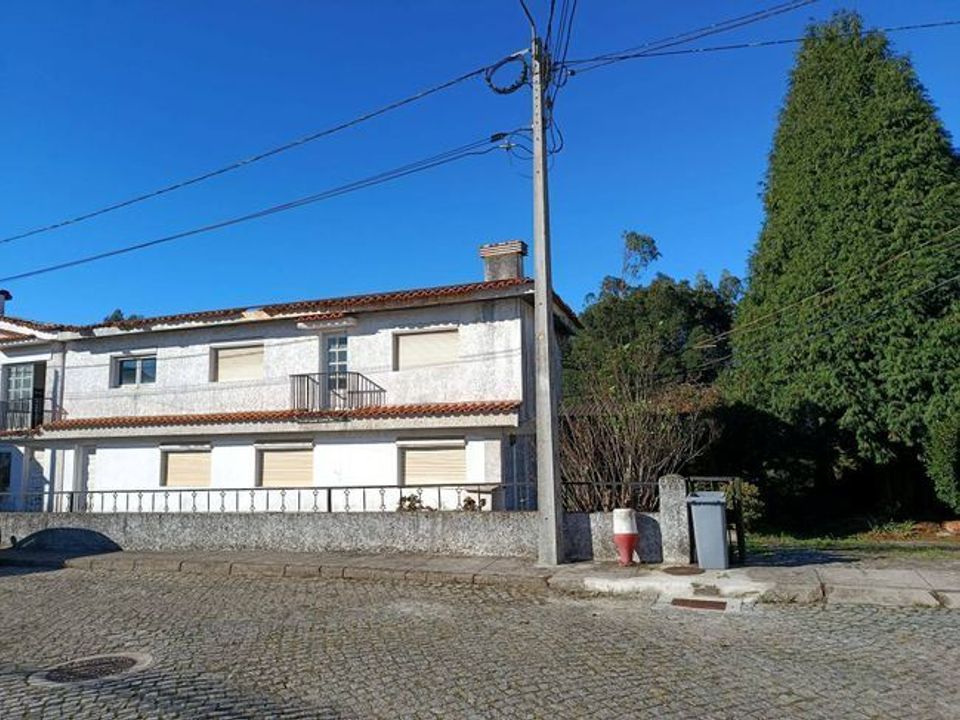 Erhvervsejendom i Santa Maria da Feira, Aveiro - foto 3