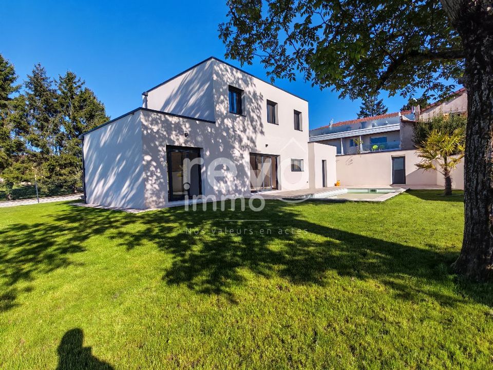 Villa i Saint-Jean-de-Thurigneux, Ain - foto 1