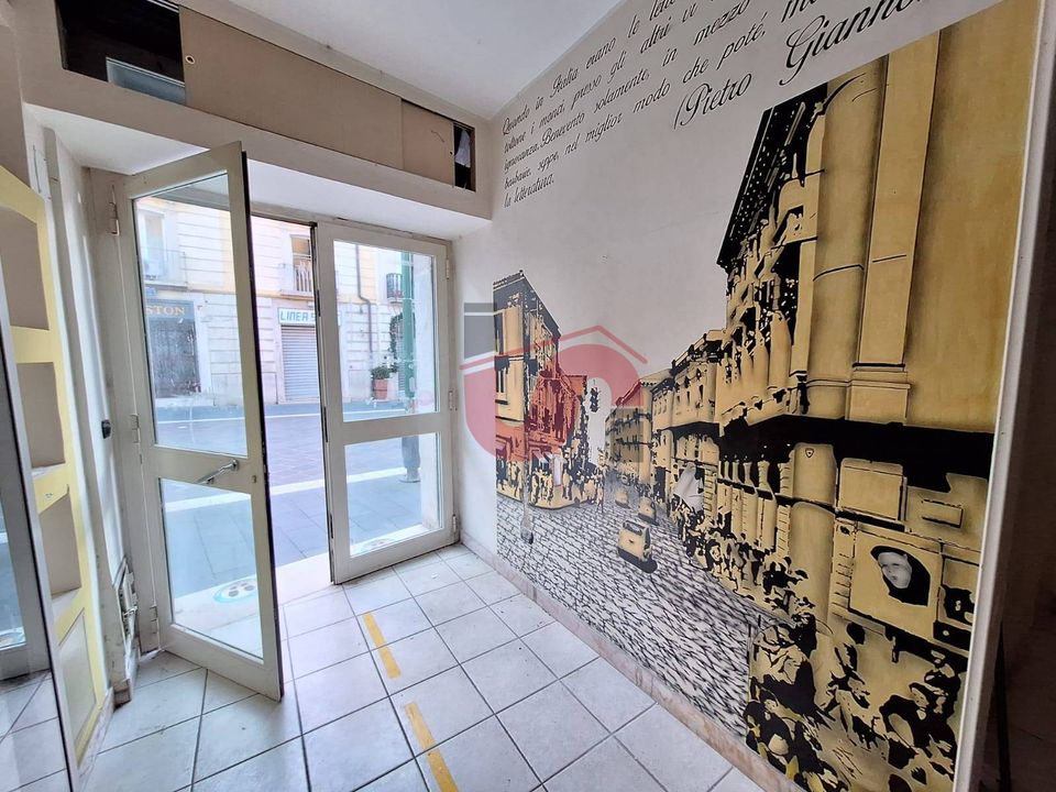 Erhvervsejendom i Benevento, Benevento - foto 4