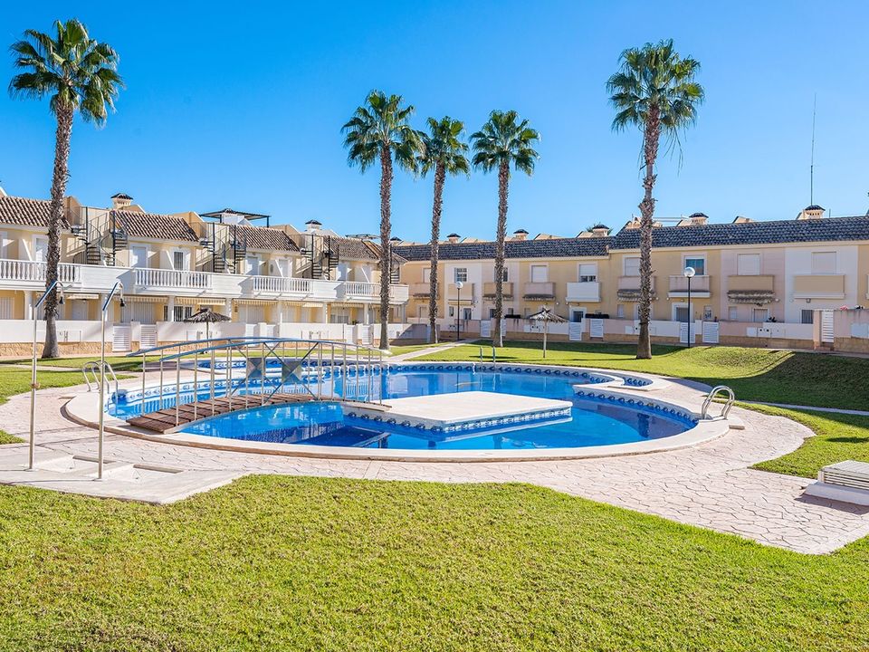 Lejlighed i Cabo Roig, Alicante - foto 2