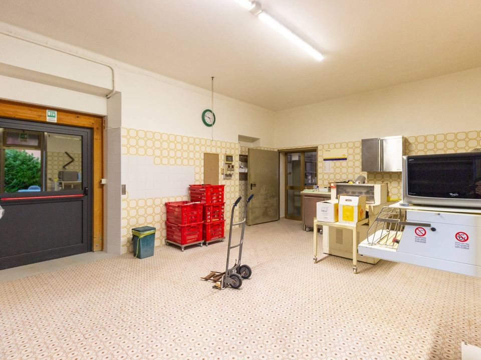 Erhvervsejendom i Roveredo in Piano, Pordenone - foto 2