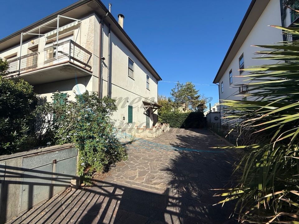 Villa a Rosignano Marittimo, Livorno - foto 1