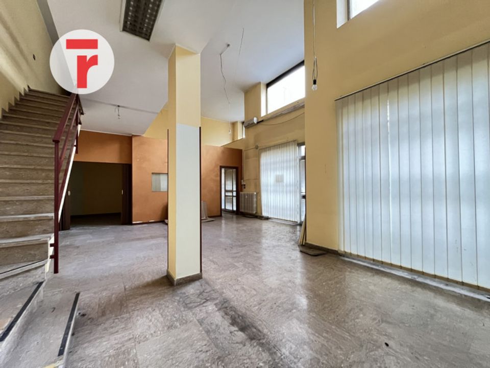 Erhvervsejendom i Padua, Padua - foto 1