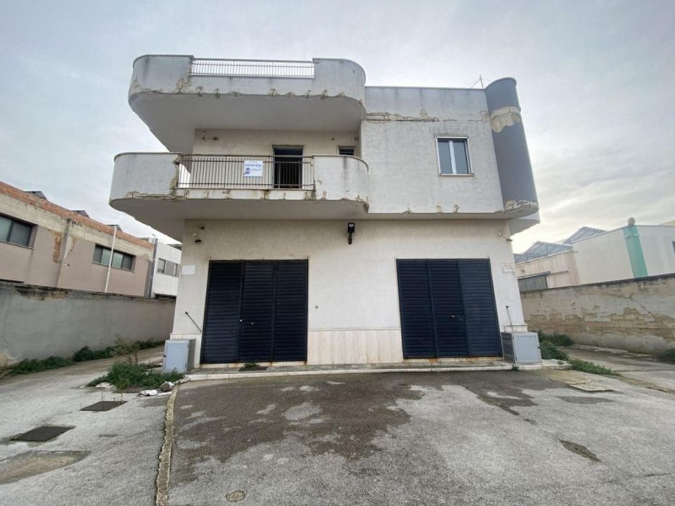 Erhvervsejendom i Bisceglie, Barletta-Andria-Trani - foto 3