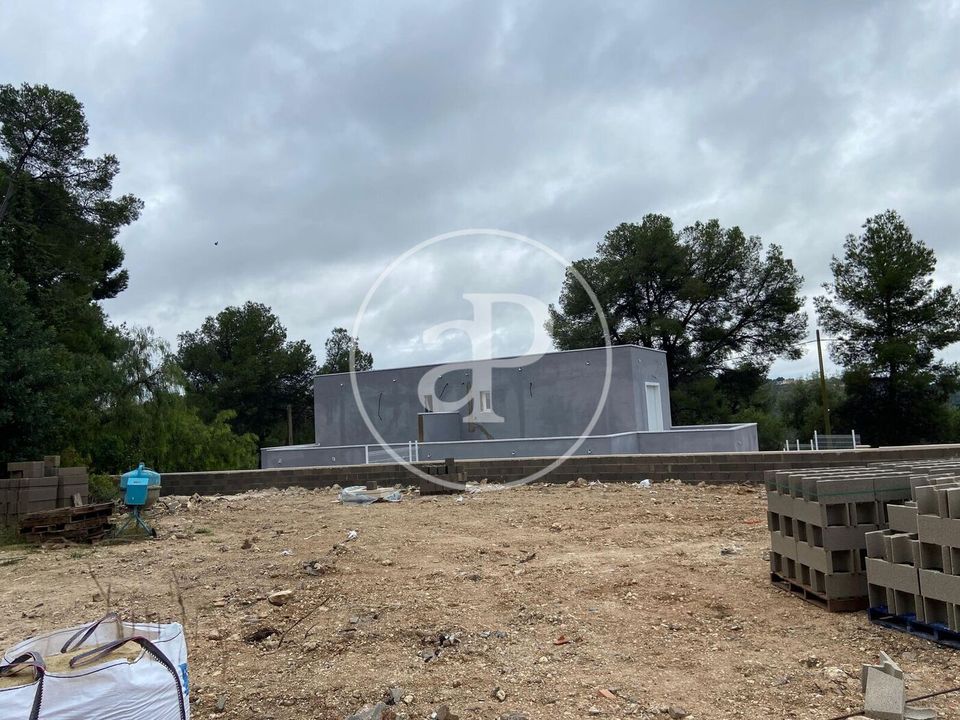 Helårsgrund i Chiva, Valencia - foto 1