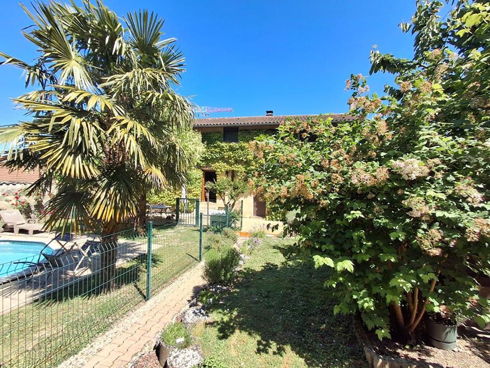 Villa in Saint-Symphorien-d'Ozon, Rhone - foto 4