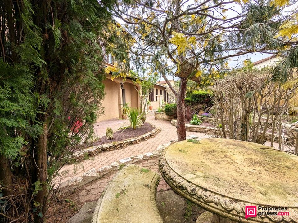 Villa in Vernaison, Rhone - foto 1