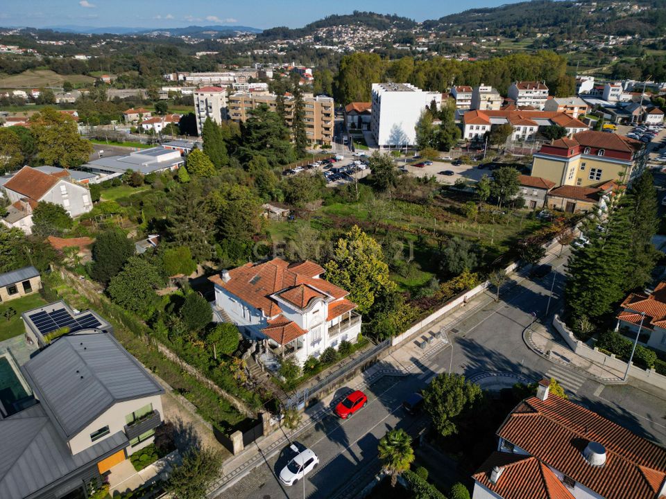 Helårsgrund i Santo Tirso, Porto - foto 2