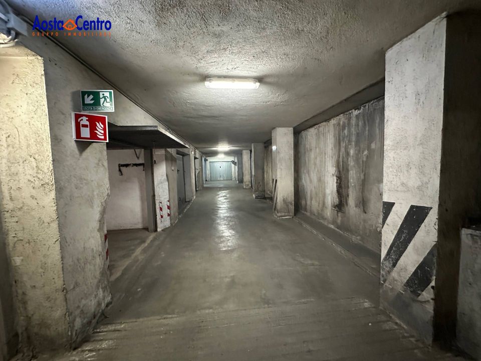Parkeringsplads i Aosta, Aosta Valley - foto 3
