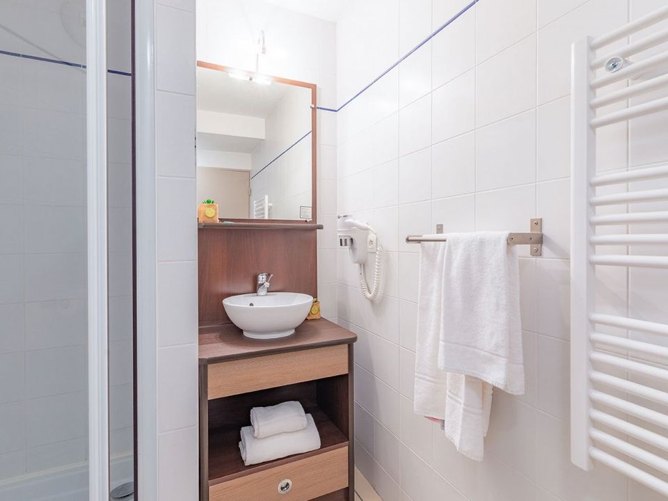 Propriedade comercial em Angouleme, Charente - foto 4