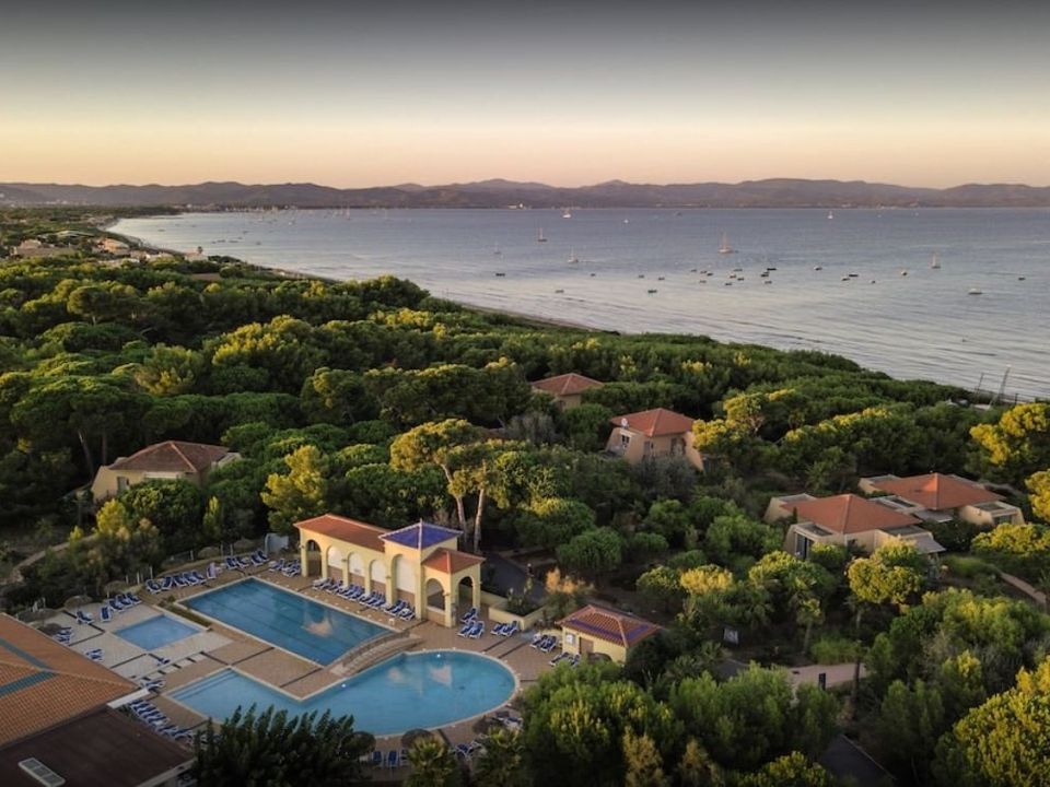 Erhvervsejendom i Hyeres, Var - foto 1