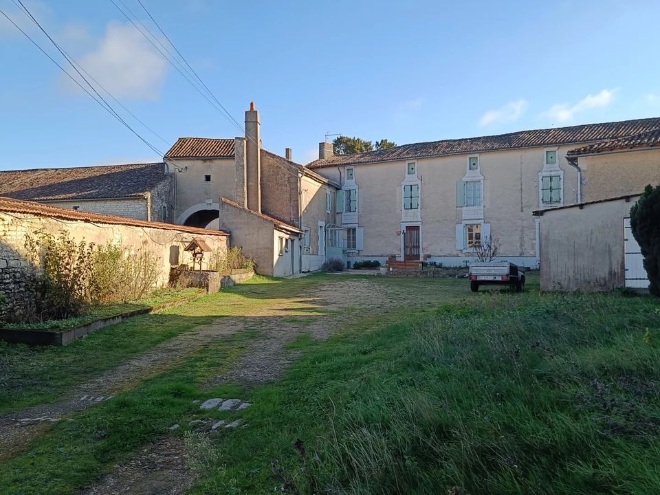 Villa i Neuville-de-Poitou, Vienne - foto 2