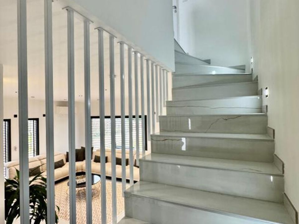 Villa i Chassieu, Rhone - bilde 4