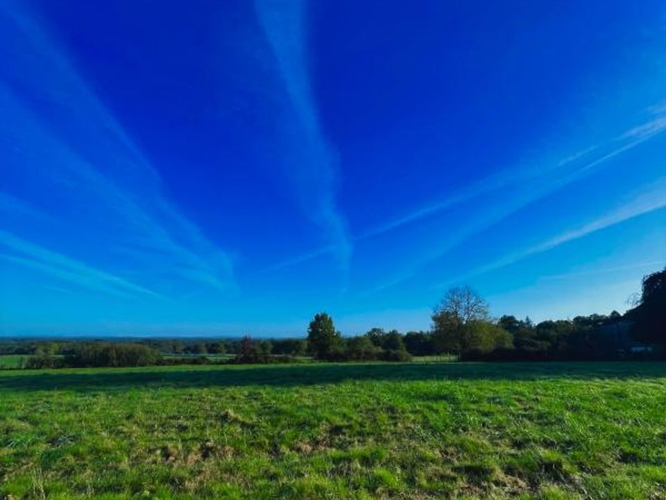 Helårsgrund i Thiviers, Dordogne - foto 1