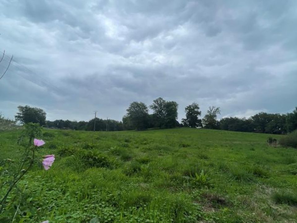 Helårsgrund i Thiviers, Dordogne - foto 1