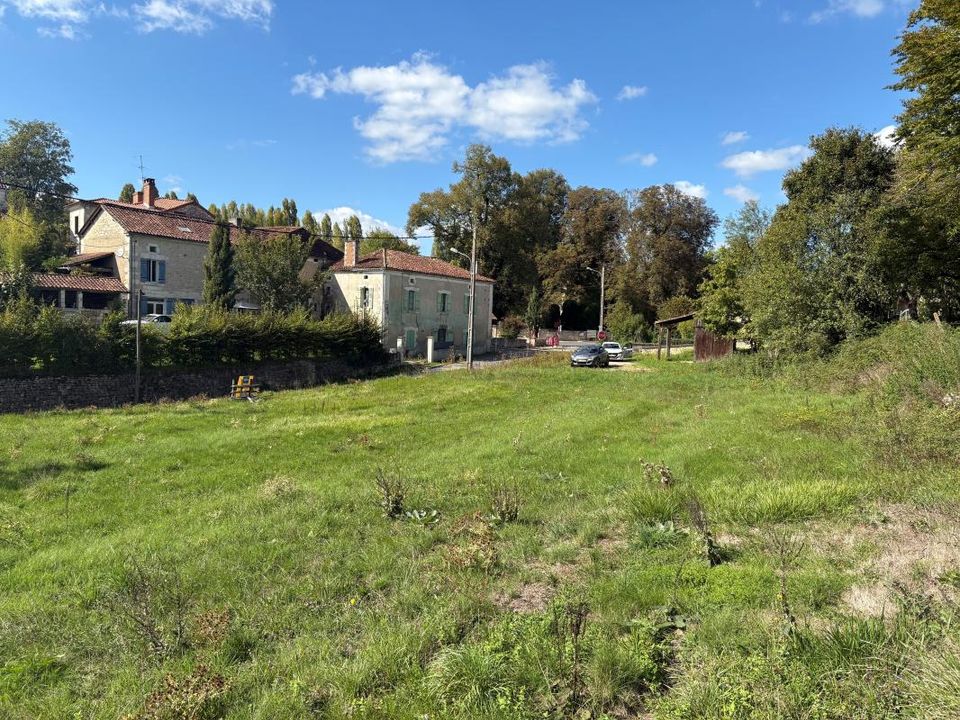 Grond in La Chapelle-Faucher, Dordogne - foto 2