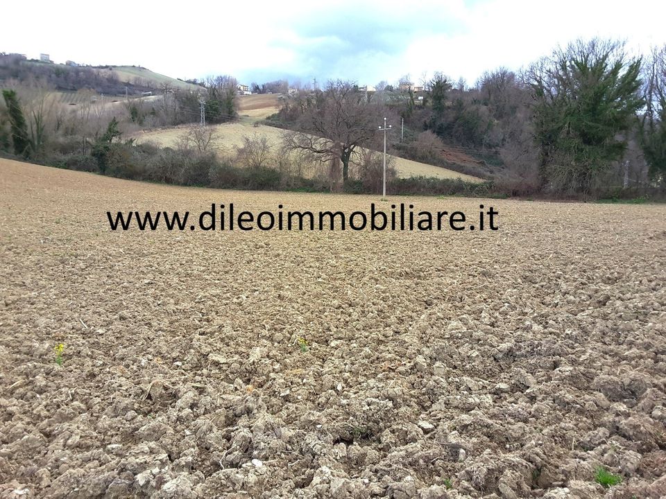 Erhvervsejendom i Carassai, Ascoli Piceno - foto 1