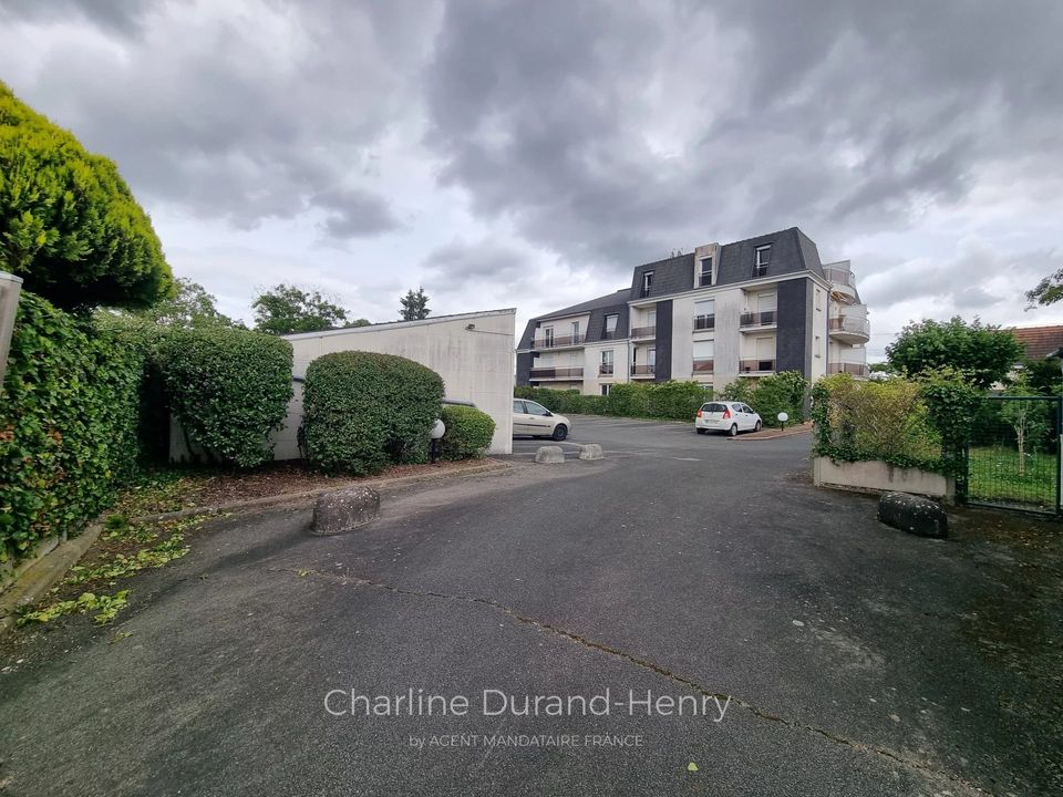 Garage i Fleury-les-Aubrais, Loiret - foto 1