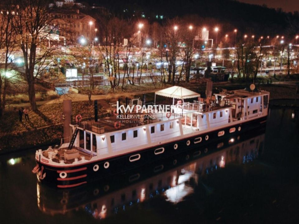 Erhvervsejendom i Sevres, Hauts-de-Seine - foto 1