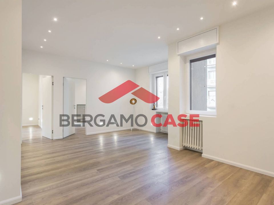 Lejlighed i Bergamo, Bergamo - foto 1