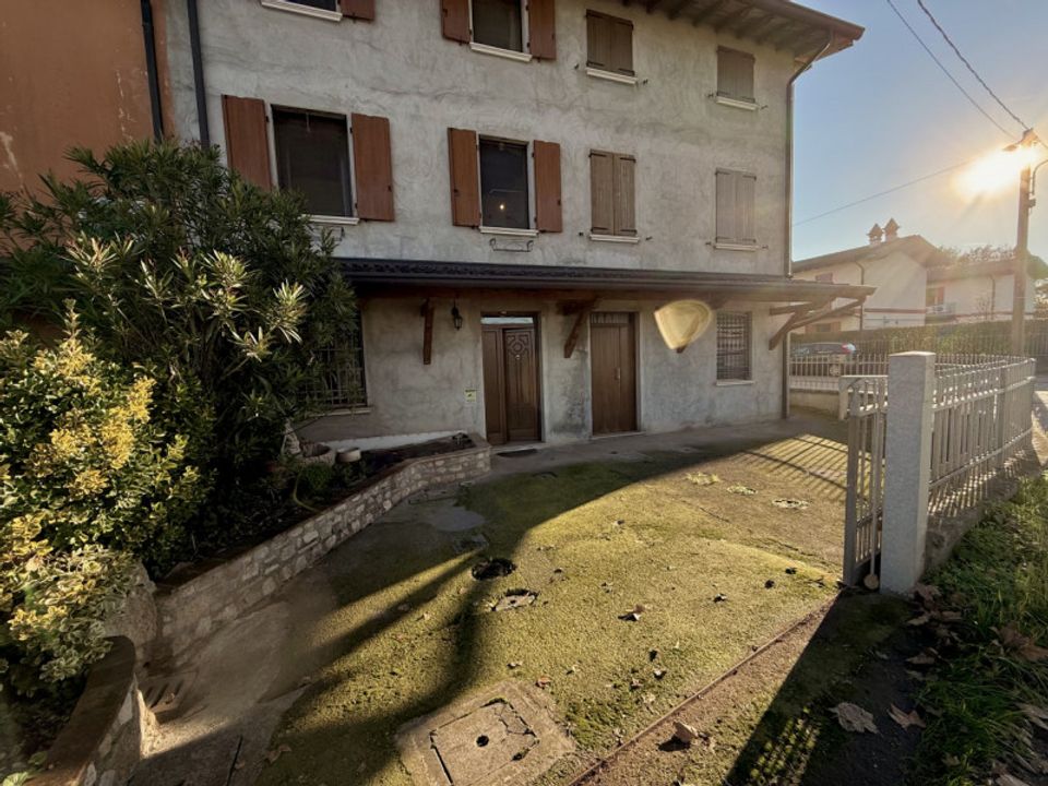 Villa i Montichiari, Brescia - foto 1