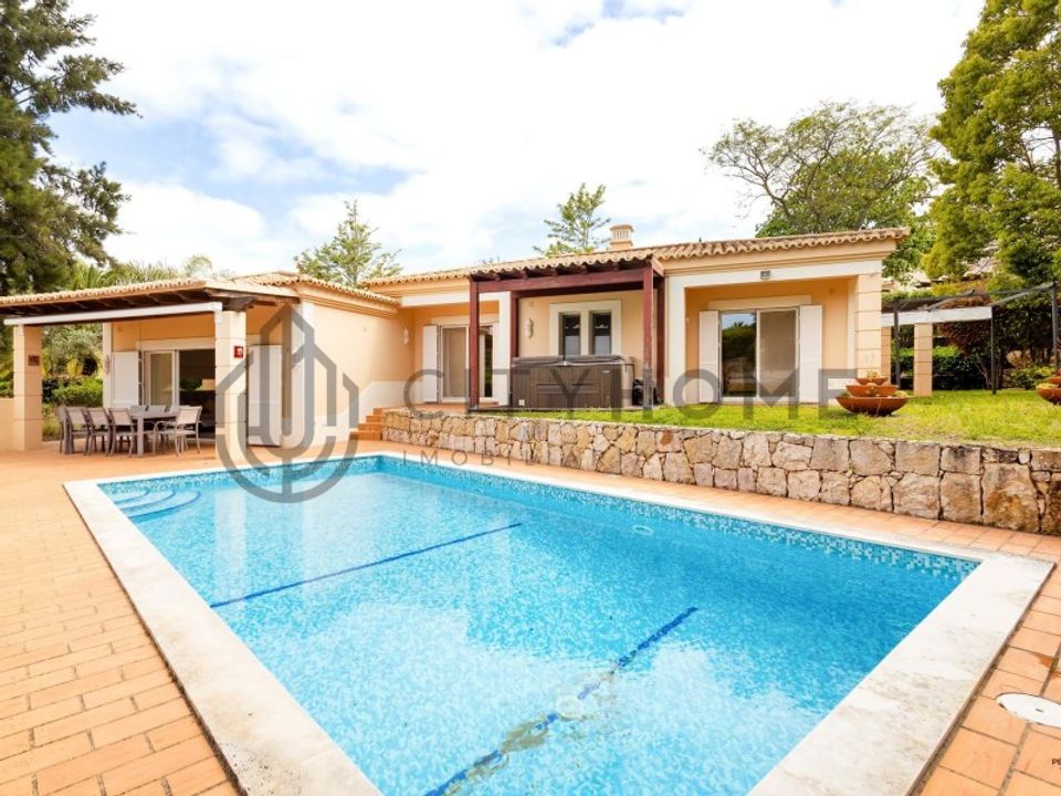 Villa i Estombar, Faro - bilde 1