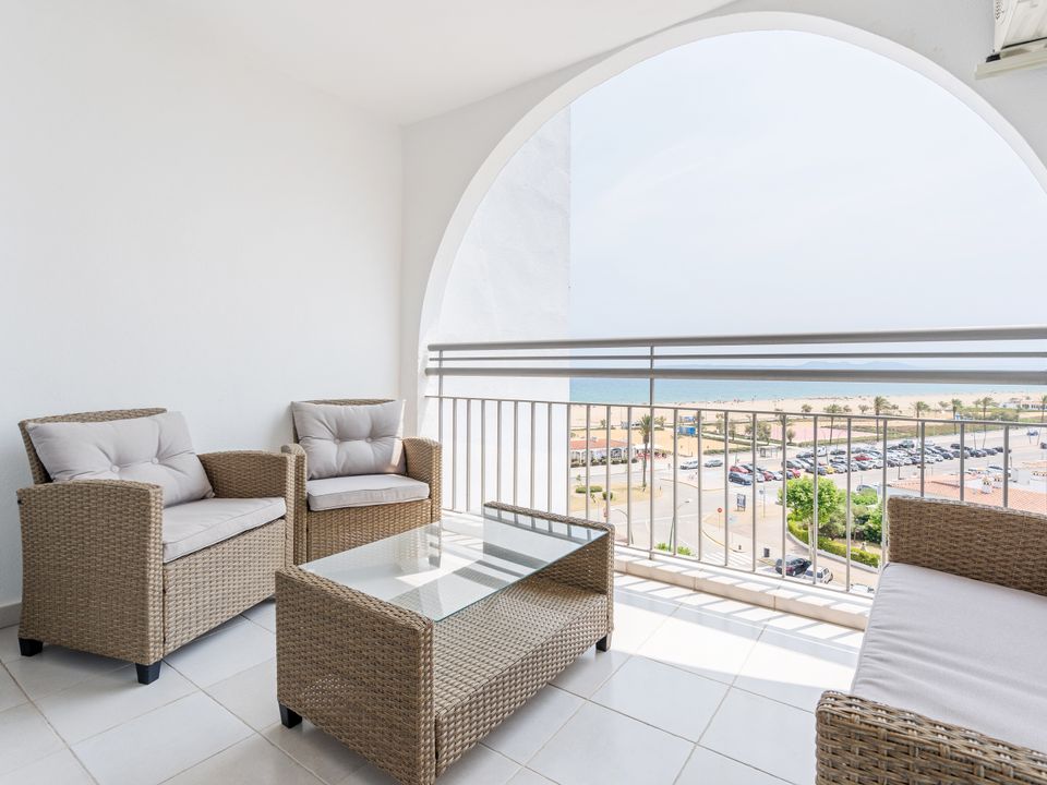 Lejlighed i Empuriabrava, Gerona - foto 1